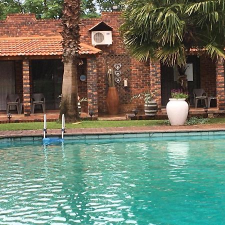 Villa Lin-Zane Vryburg Ngoại thất bức ảnh