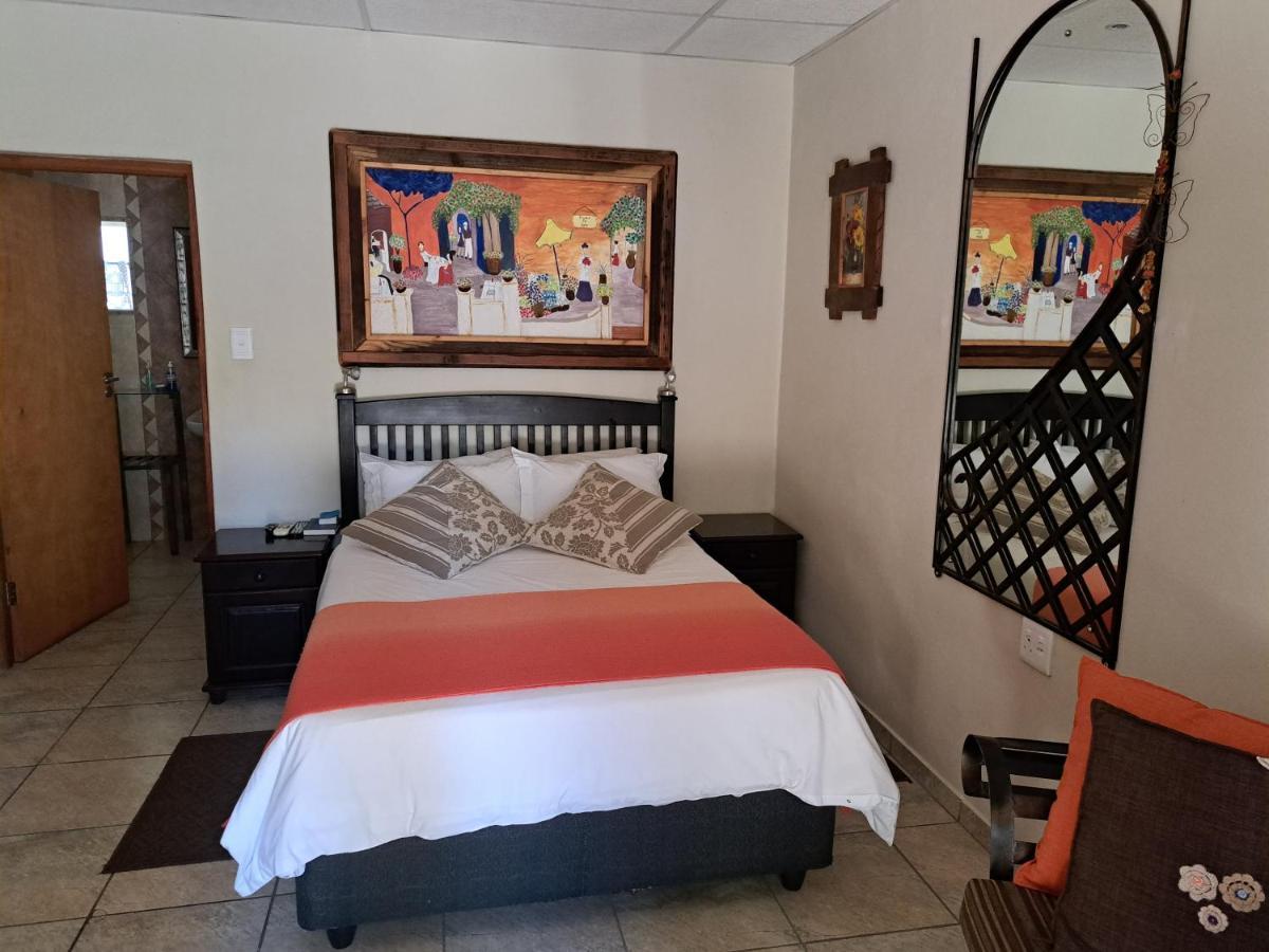 Villa Lin-Zane Vryburg Ngoại thất bức ảnh