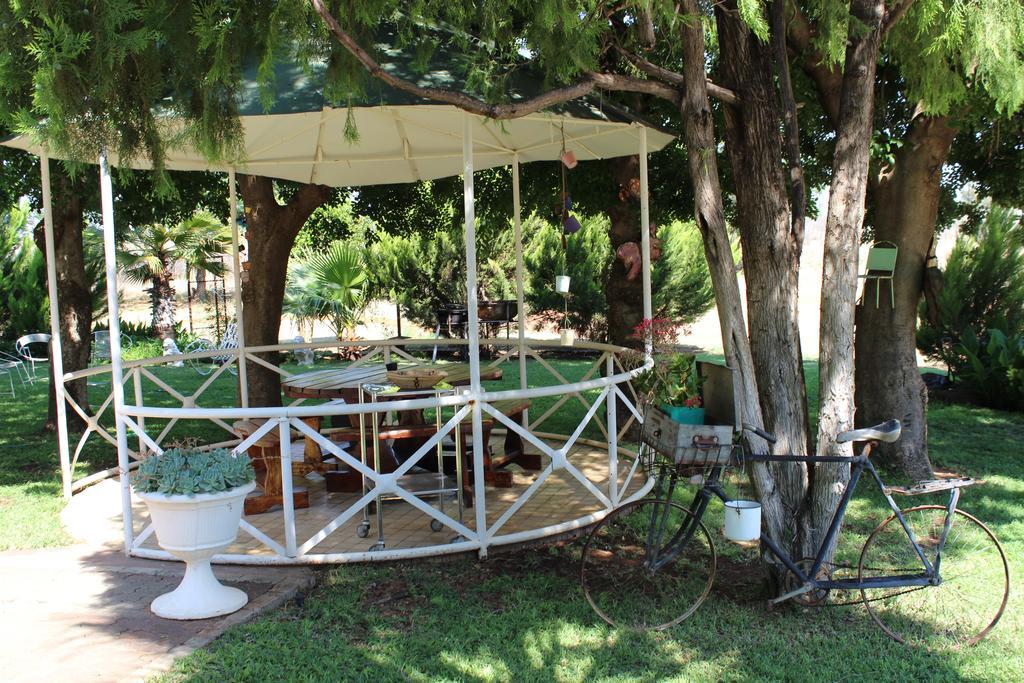 Villa Lin-Zane Vryburg Ngoại thất bức ảnh