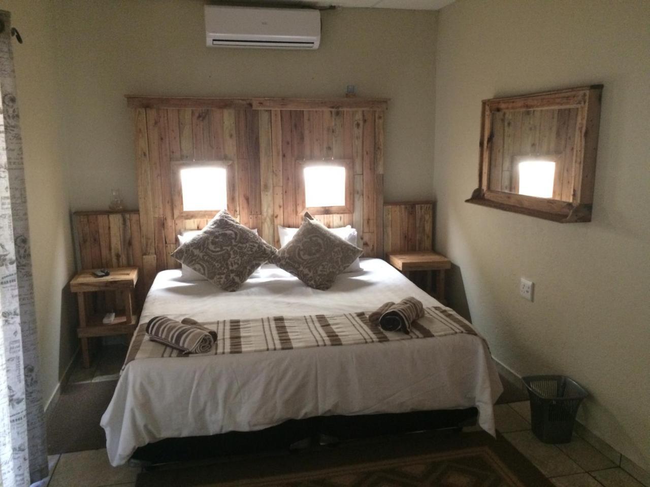 Villa Lin-Zane Vryburg Ngoại thất bức ảnh